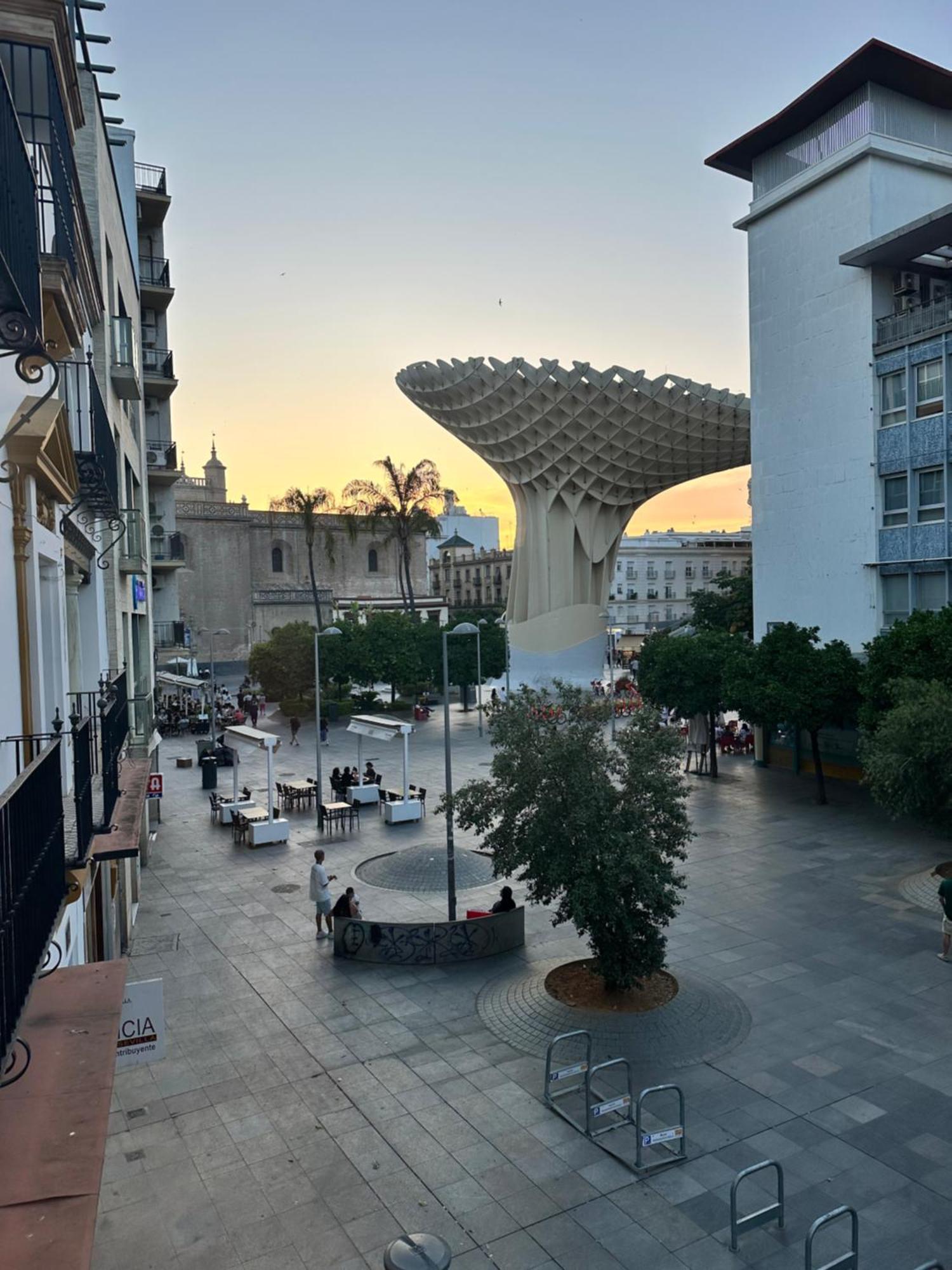 Apartamento Con Vista A Las Setas Seville Ngoại thất bức ảnh